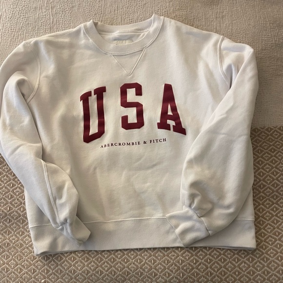 Abercrombie & Fitch Soft Collection USA Sweater - Picture 1 of 4